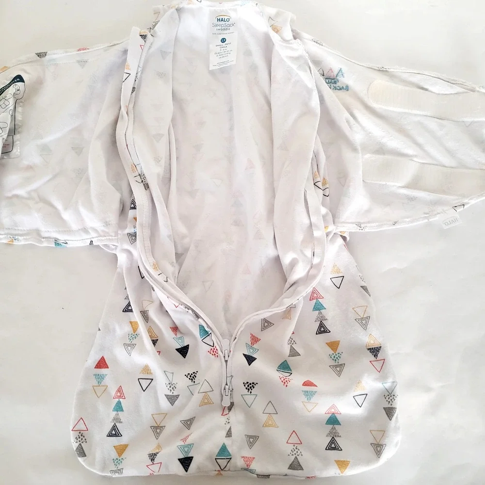 HALO SleepSack Swaddle White Cotton 3-6 Months & 6 Pc Duck Yellow Towel Set